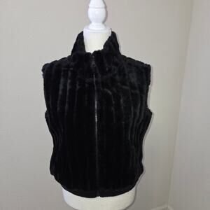 Mixit Woman's Black Full Zip Up with Pockets Fuzzy Vest size S